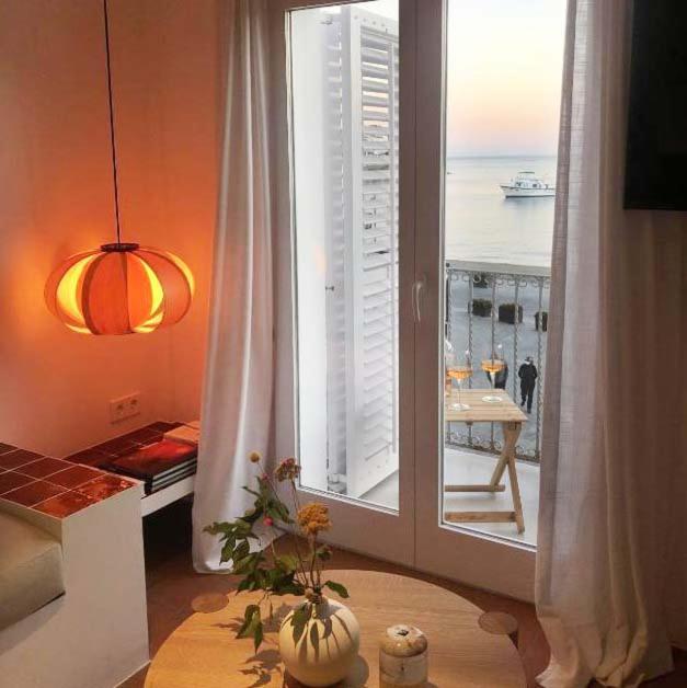 Beachfront In Center Appartement